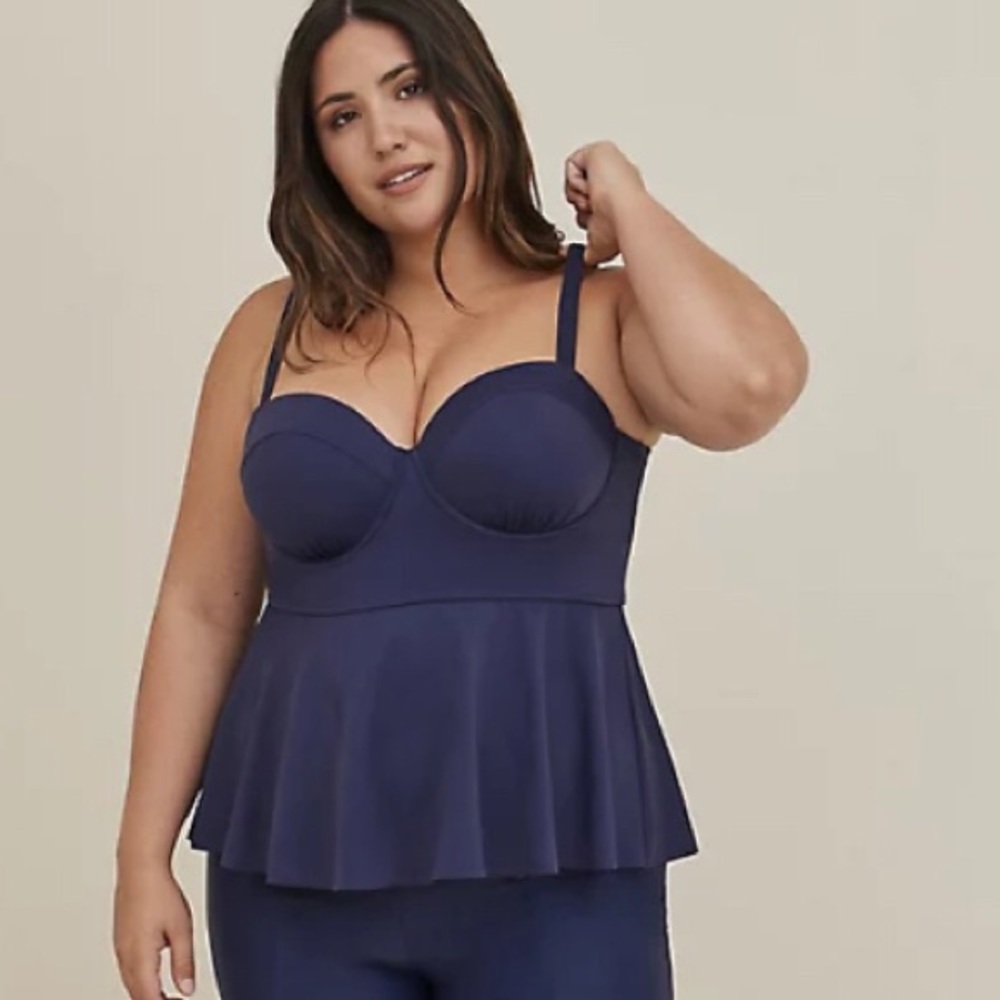 LOWEST🌺 NWT TORRID 2X (D/DD) MOLDED BRA CUPS SWIM TOP - Picture 3 of 15